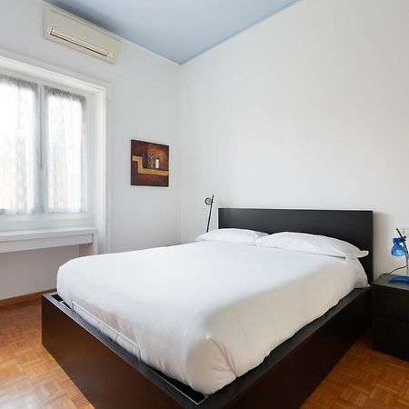 Cozy Apt With Balcony - Mm2 Sant'Agostino Apartment Milano Exterior foto