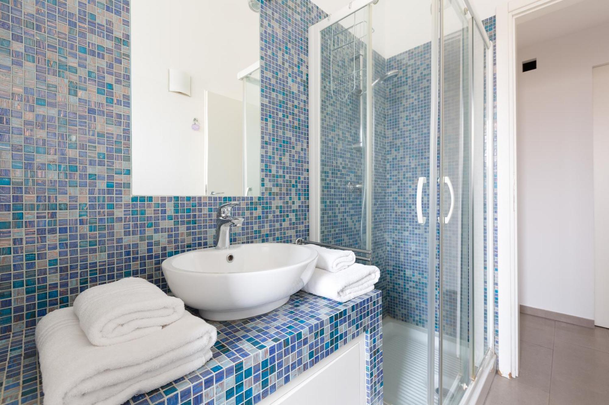 Cozy Apt With Balcony - Mm2 Sant'Agostino Apartment Milano Exterior foto