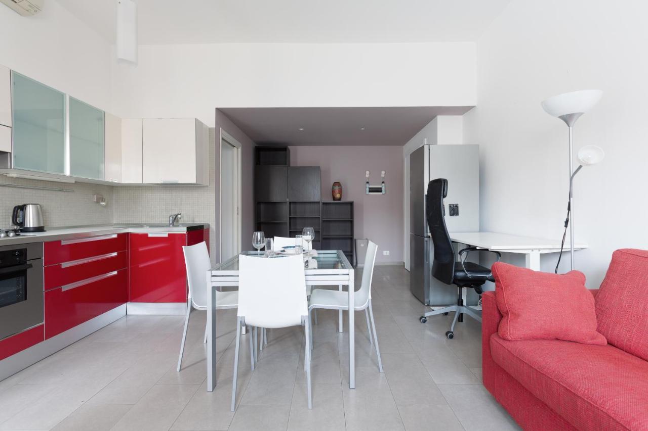 Cozy Apt With Balcony - Mm2 Sant'Agostino Apartment Milano Exterior foto