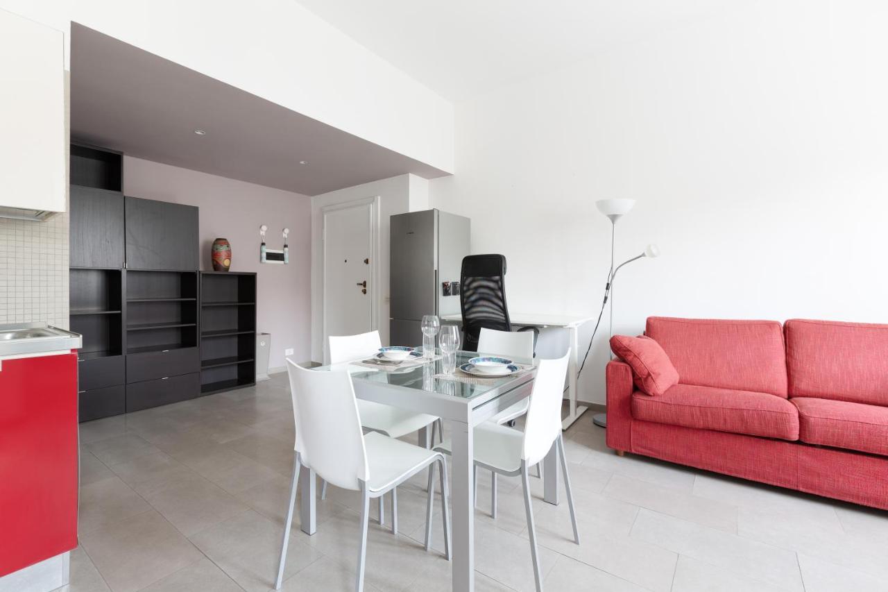 Cozy Apt With Balcony - Mm2 Sant'Agostino Apartment Milano Exterior foto